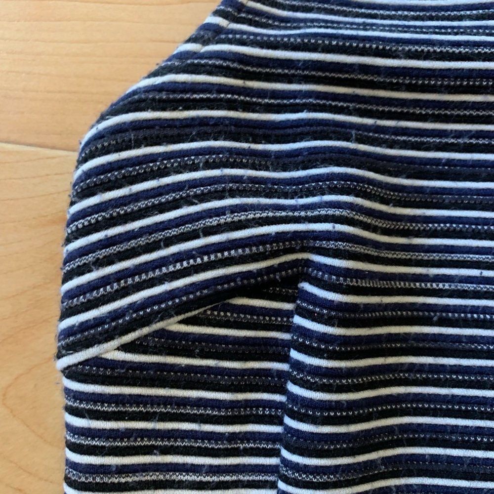 ✨HP✨ 🌻 2/$10 Banana Republic navy blue and white striped dress size 6 - Picture 7 of 10